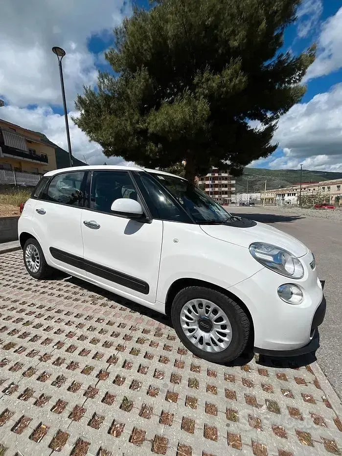 Usata Fiat 500L 105 CV (77 kW) 2014 Bianco Monovolume