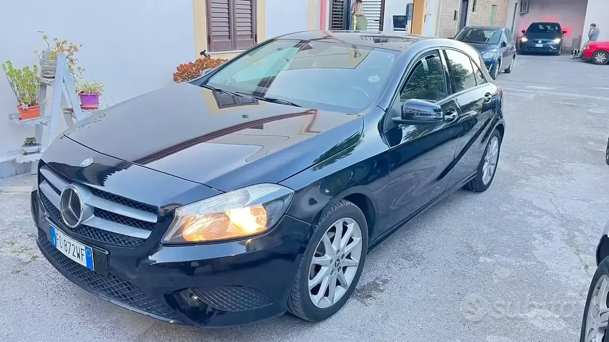 Occasion Mercedes A180 Executive 109 ch (80 kW) 2016 Noir Berline