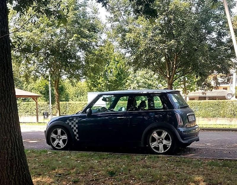 Usata Mini Cooper 116 CV (85 kW) 2005 Blu/azzurro Utilitaria