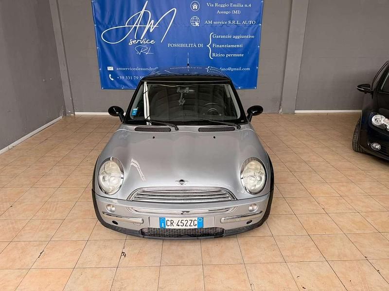 Usata Mini Cooper 116 CV (85 kW) 2004 Argento Utilitaria