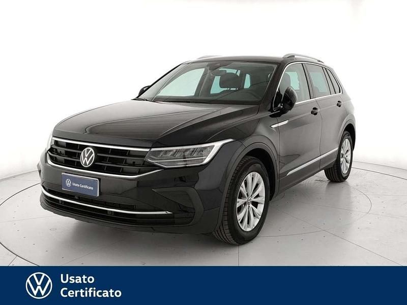 Usata VW Tiguan Life 150 CV (110 kW) 2023 Nero / pastello SUV