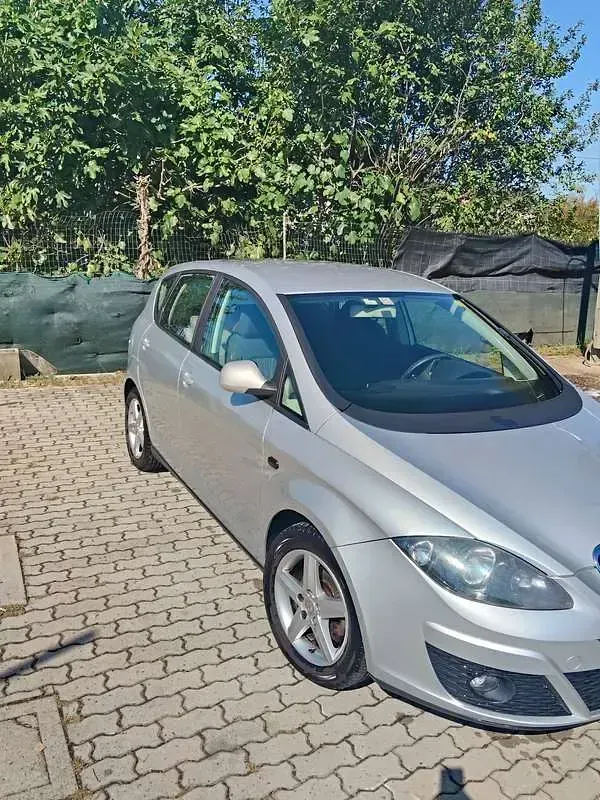 Usata Seat Altea Style 105 CV (77 kW) 2013 Argento Monovolume