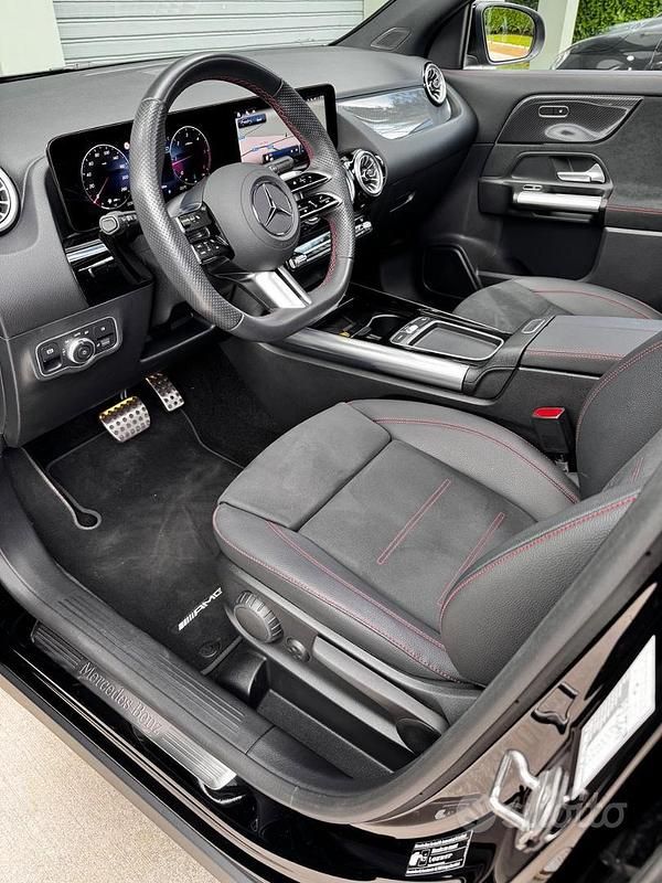 Usata Mercedes GLA200 150 CV (110 kW) 2024 Nero SUV