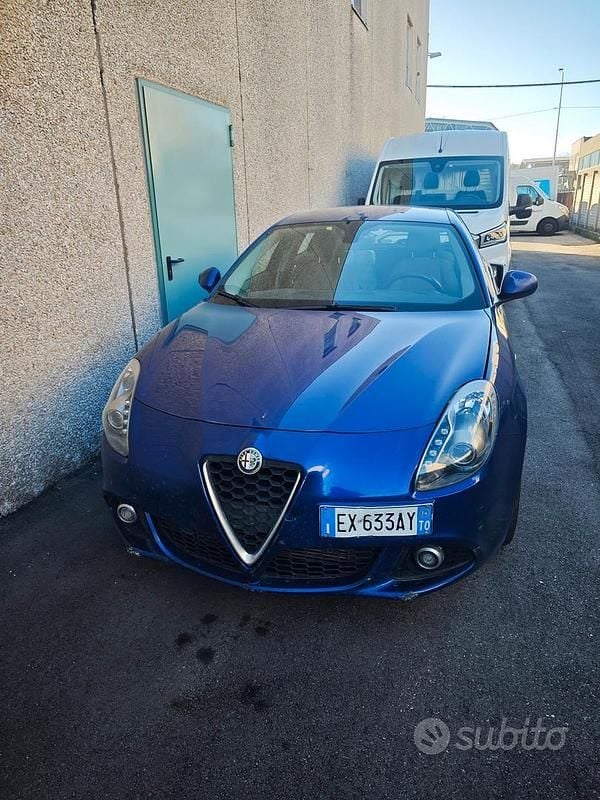 Usata Alfa Romeo Giulietta 150 CV (110 kW) 2014 Blu Utilitaria