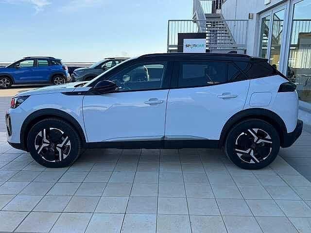 Nuova Peugeot e-2008 GT 56 kW (77 CV) 2025 Bianco SUV