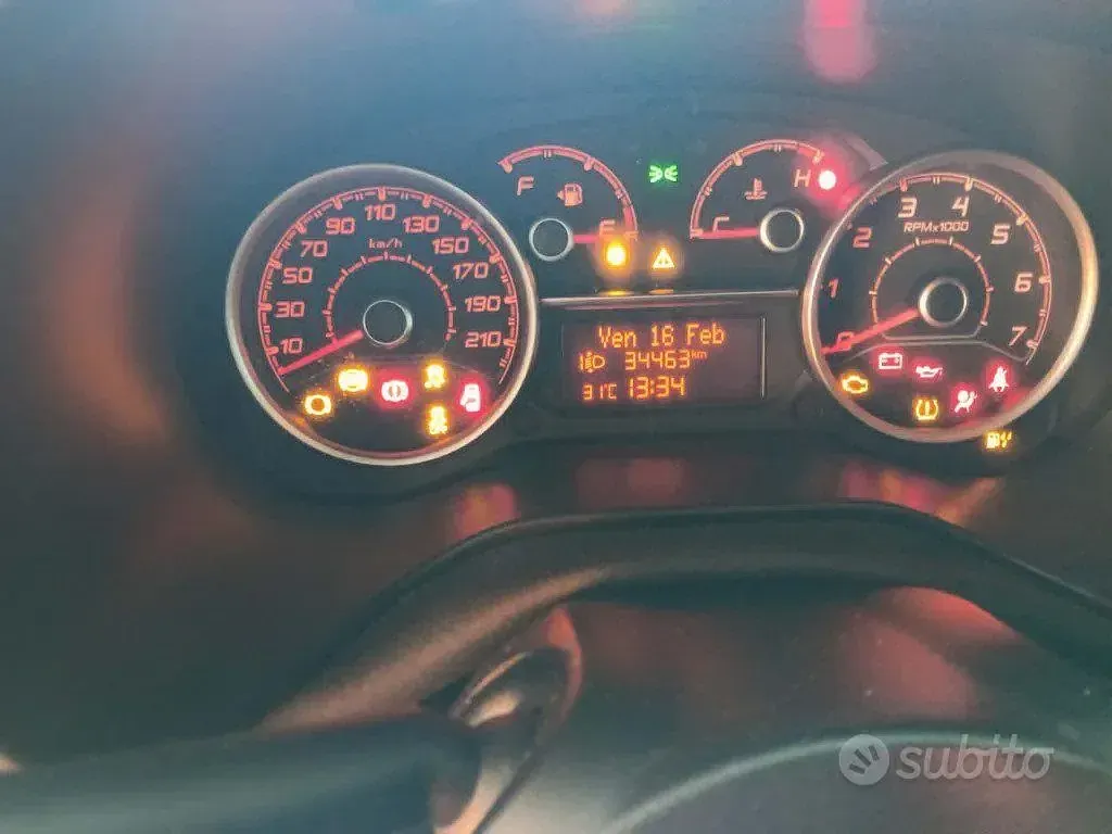 Usata Fiat Doblò 95 CV (69 kW) 2019 Bianco Monovolume