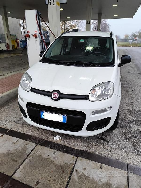 Usata Fiat Panda Easy 71 CV (52 kW) 2018 Bianco Utilitaria