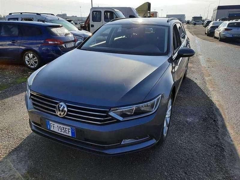 Usata VW Passat 110 CV (80 kW) 2016 Grigio Station wagon