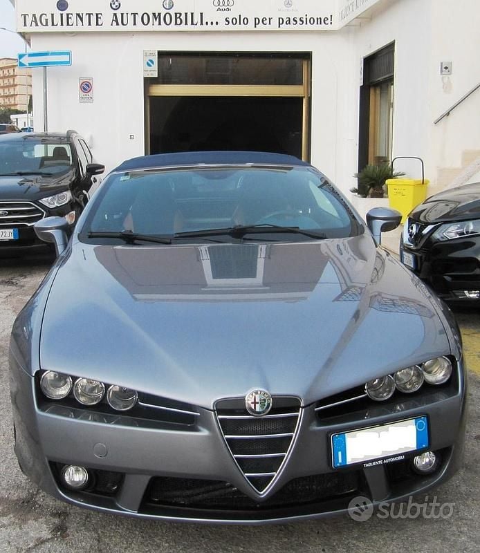 Usata Alfa Romeo Spider Exclusive 200 CV (147 kW) 2007 Grigio Cabrio