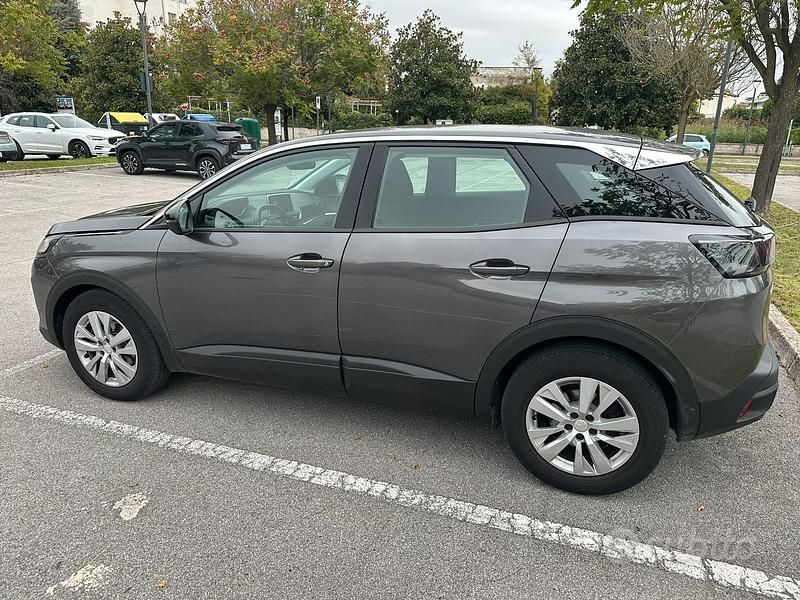 Usata Peugeot 3008 131 CV (96 kW) 2022 Station wagon