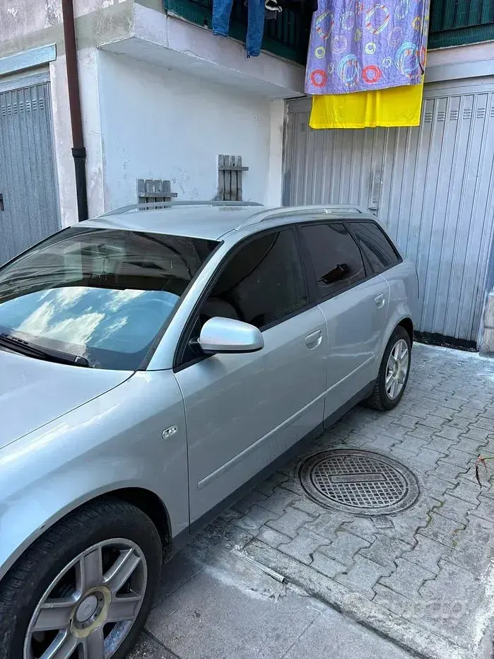 Usata Audi A4 140 CV (102 kW) 2004 Grigio Station wagon