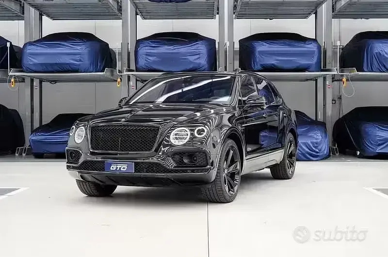 Usata Bentley Bentayga 608 CV (447 kW) 2016 Nero SUV