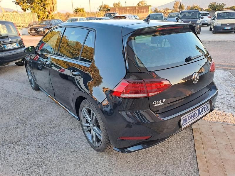 Usata VW Golf VII R-line 149 CV (109 kW) 2020 Nero Berlina