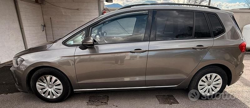 Używany VW Golf Sportsvan 110 KM (80 kW) 2016 Szary Minivan