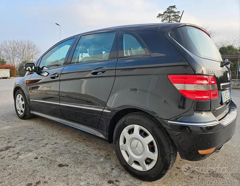 Usata Mercedes B170 2009 Nero Monovolume