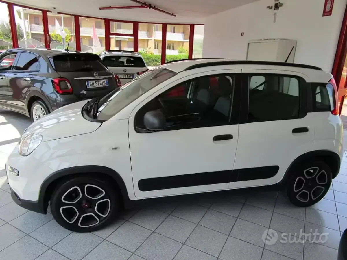 Usata Fiat Panda City Life 69 CV (50 kW) 2022 Bianco Utilitaria