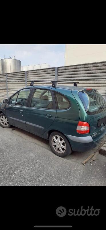 Usato 2001 Renault Scénic LPG_Hybrid (800 €)