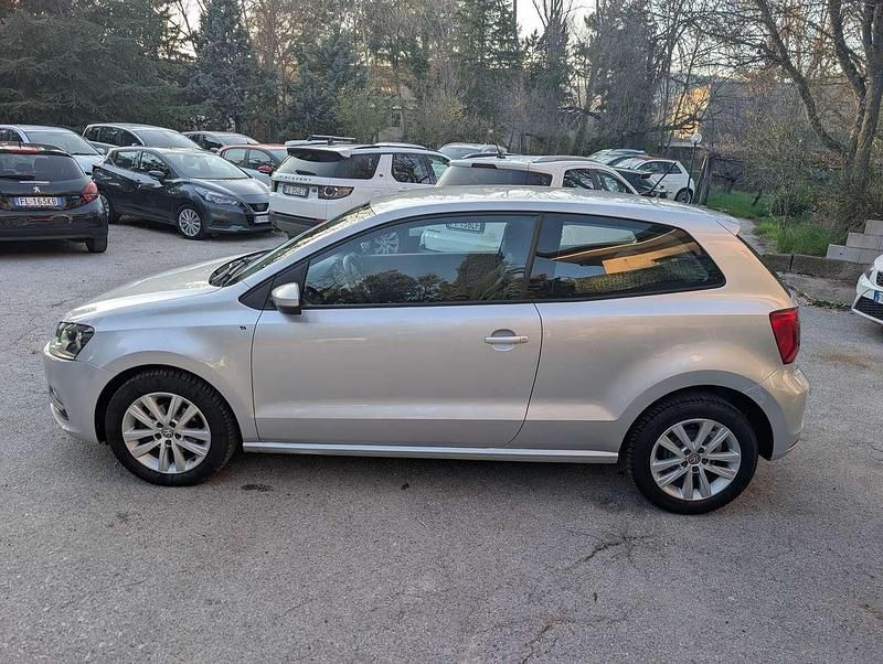 Usata VW Polo Trendline 75 CV (55 kW) 2016 Argento Berlina