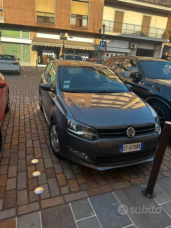 Usata VW Polo 64 CV (47 kW) 2010 Grigio Monovolume