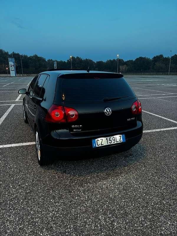 Begagnad VW Golf IV Sportline 140 HK (102 kW) 2006 Svart Sedan