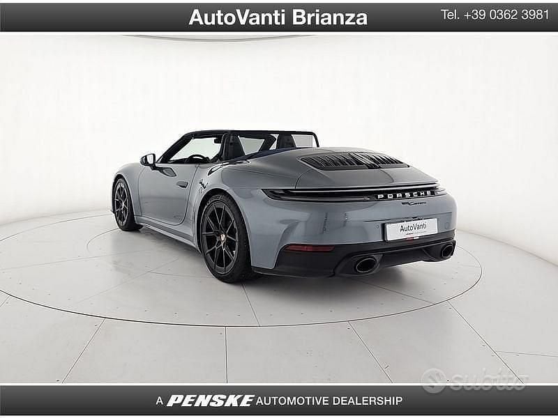 Nuova Porsche 911 Carrera Cabriolet 394 CV (289 kW) 2025 Grigio Cabrio