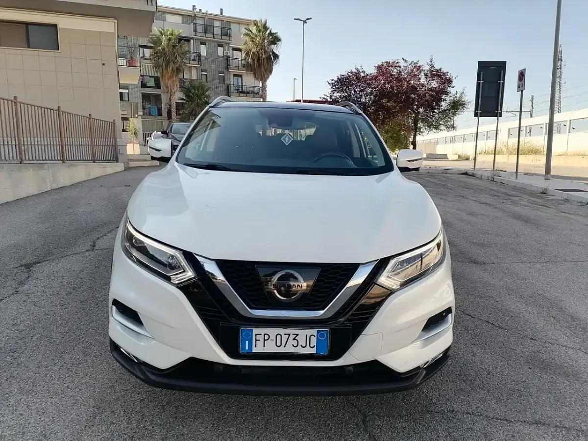 Usata Nissan Qashqai Tekna+ 110 CV (80 kW) 2018 Bianco SUV