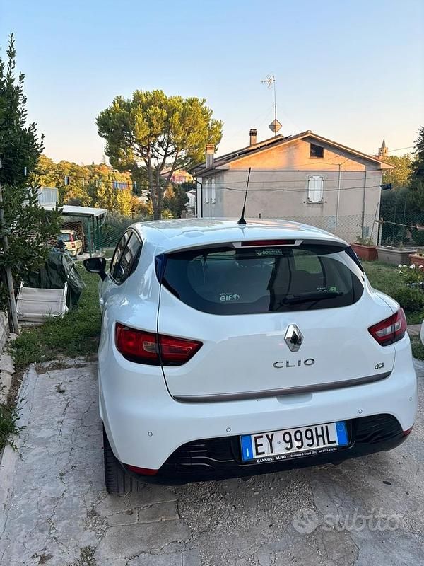 Usata Renault Clio IV 75 CV (55 kW) 2012 Bianco Utilitaria