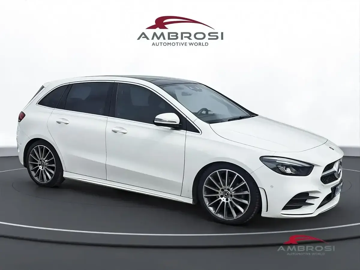 Gebraucht Mercedes B180 Premium 116 PS (85 kW) 2019 Weiß Van / Kleinbus
