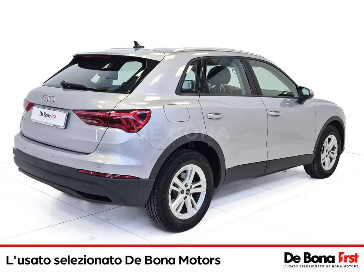 Usata Audi Q3 Business 150 CV (110 kW) 2022 Grigio SUV