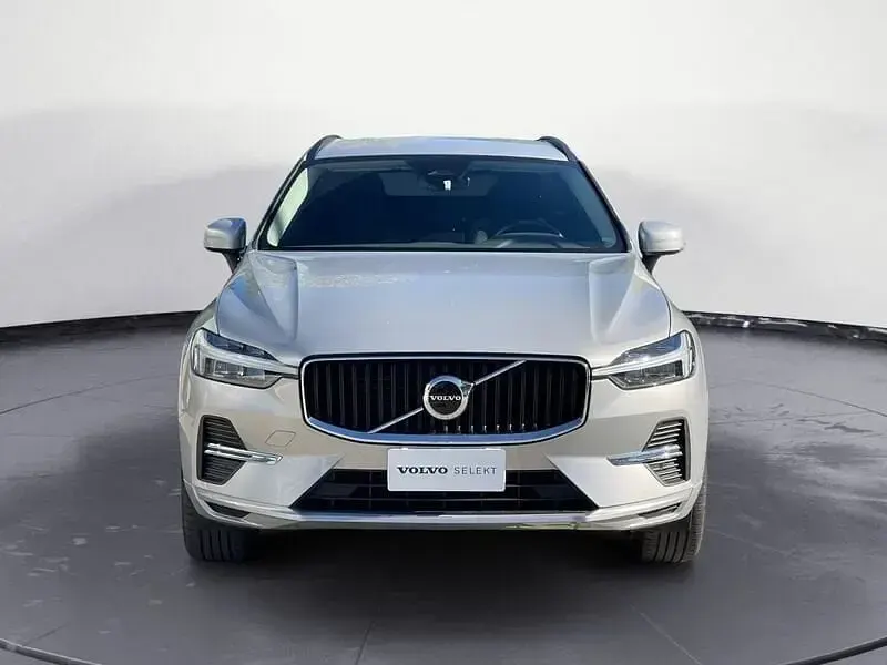 Usata Volvo XC60 Core 197 CV (144 kW) 2023 Grigio SUV