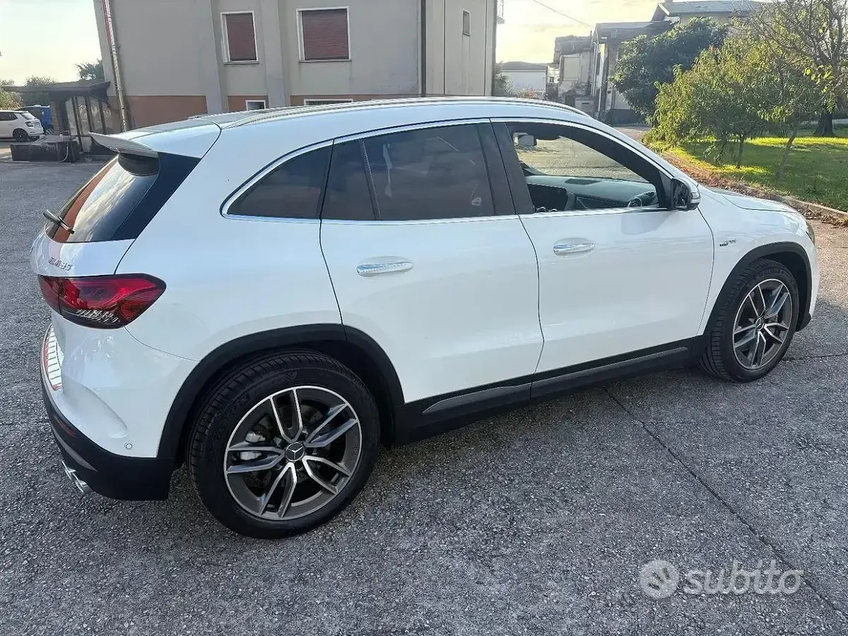 Usata Mercedes GLA35 AMG AMG 306 CV (225 kW) 2022 Bianco SUV