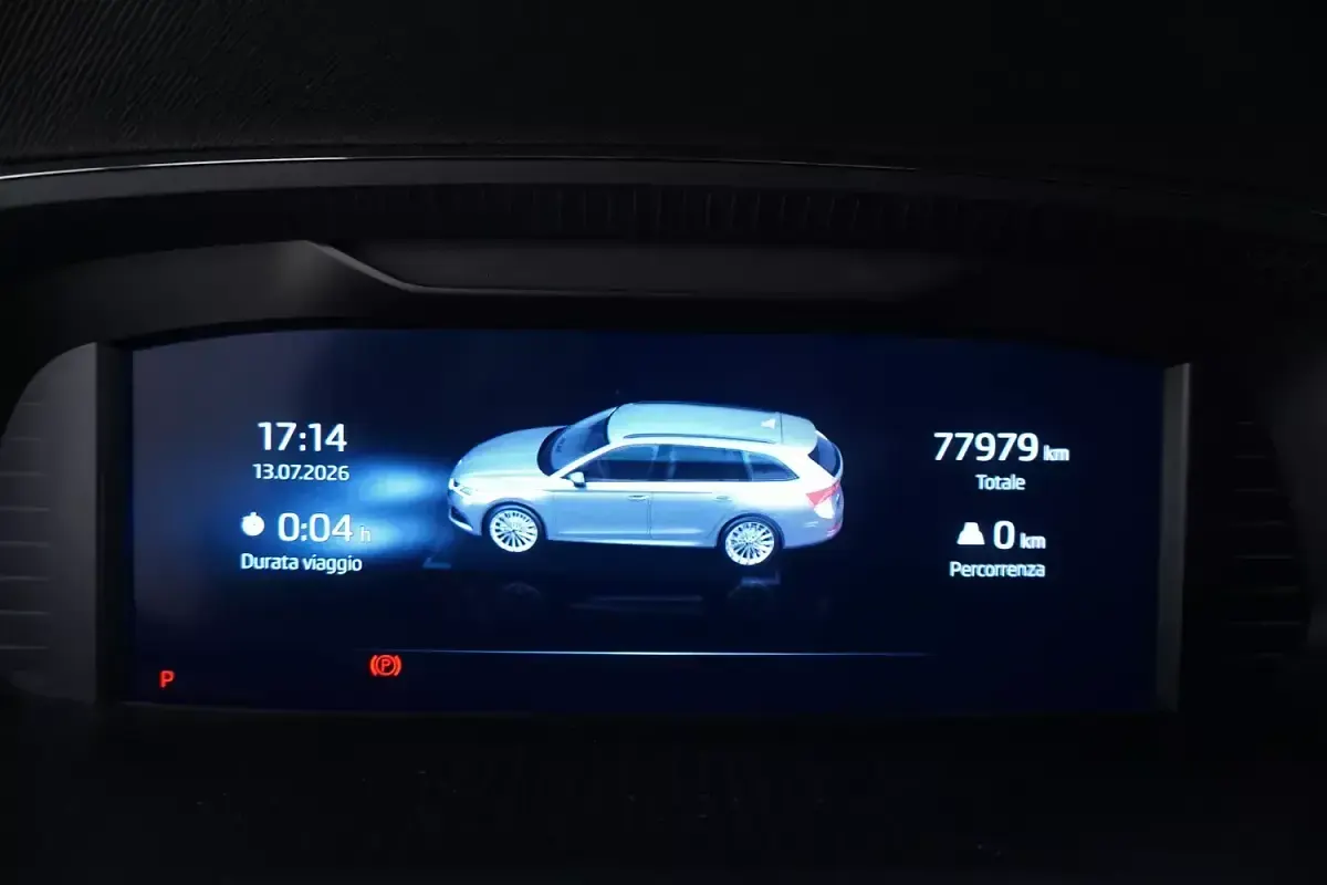 Usata Skoda Octavia Style 150 CV (110 kW) 2022 Grigiogrigio Station wagon