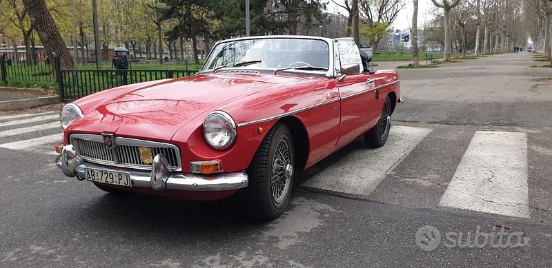 Usata MG B 1960 Rosso Cabrio