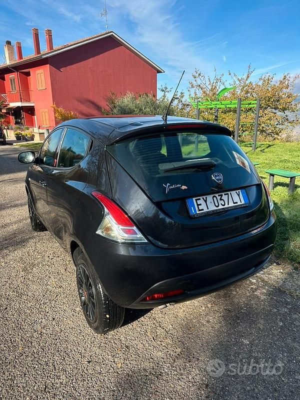Usata Lancia Ypsilon 2014 Nero Utilitaria