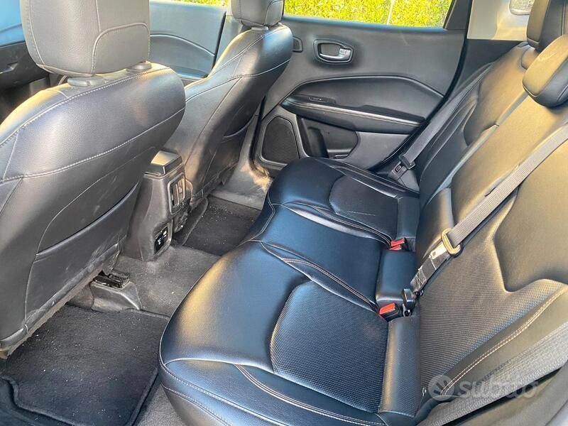 Usata Jeep Compass 140 CV (102 kW) 2017 Grigio SUV