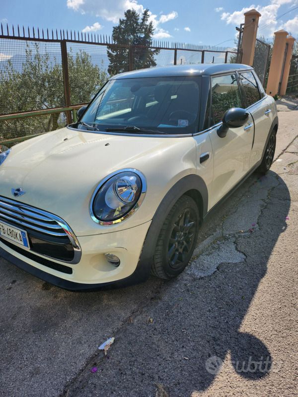 Bianco Usata 2015 Mini Cooper D Due volumi | 11.500 € (Molto cara) - Immagine 1/4