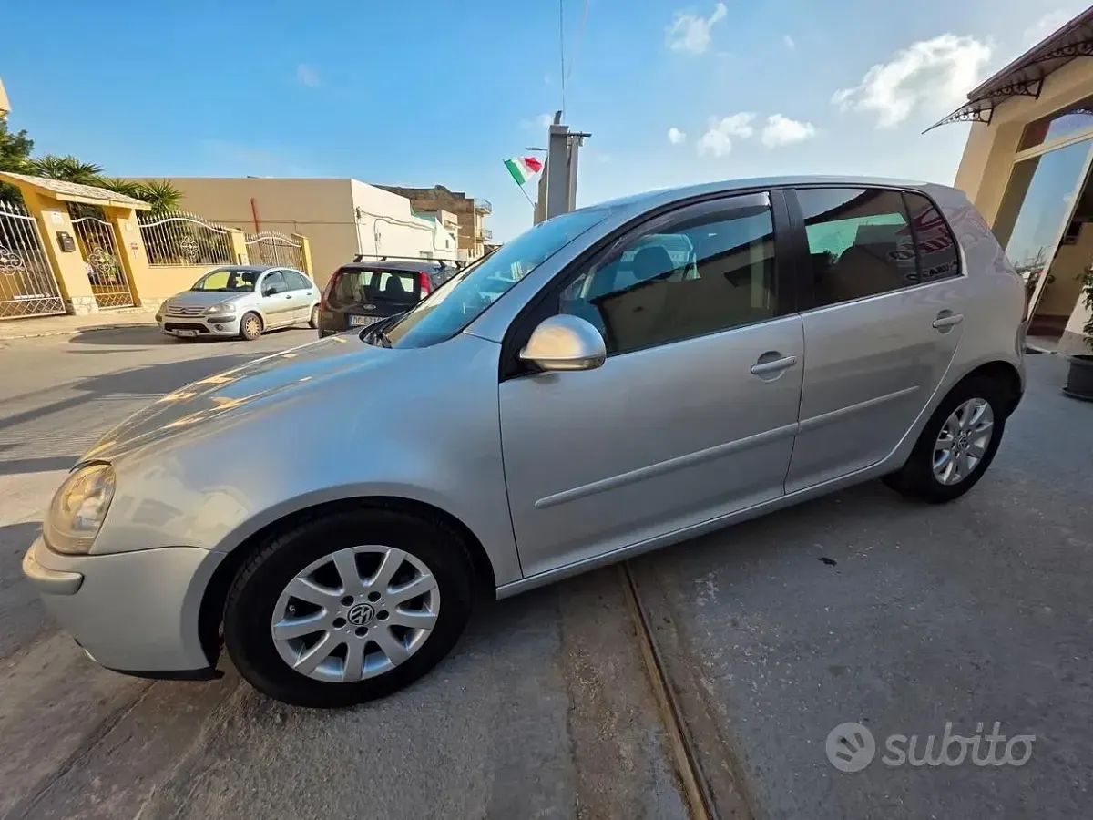 Usata VW Golf IV Comfortline 140 CV (102 kW) 2004 Grigio Berlina