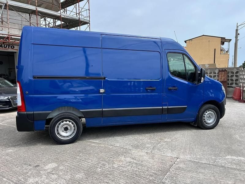 Usata Nissan Interstar 135 CV (99 kW) 2022 Furgone