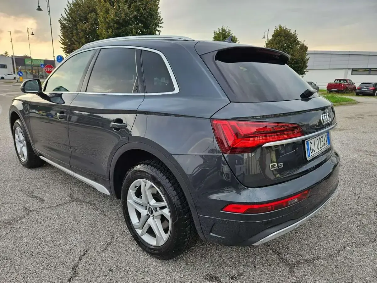 Usata Audi Q5 Advanced Plus 204 CV (150 kW) 2022 Grigio SUV
