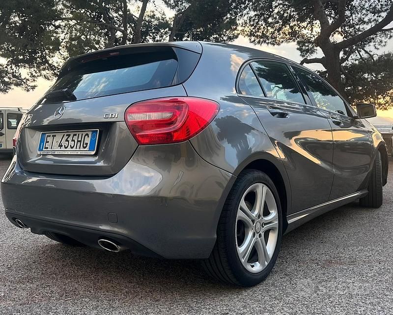 Usata Mercedes A180 109 CV (80 kW) 2014 Berlina