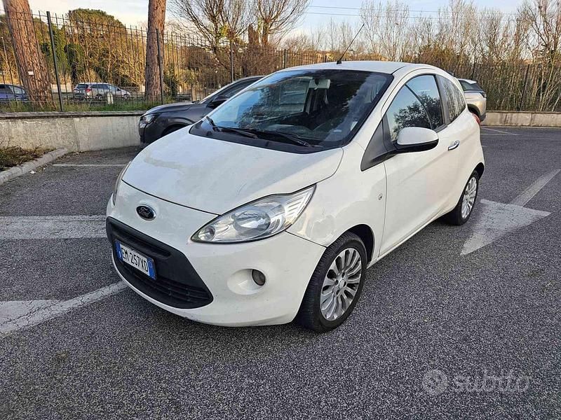Usata Ford Ka Plus 69 CV (50 kW) 2012 Bianco Utilitaria