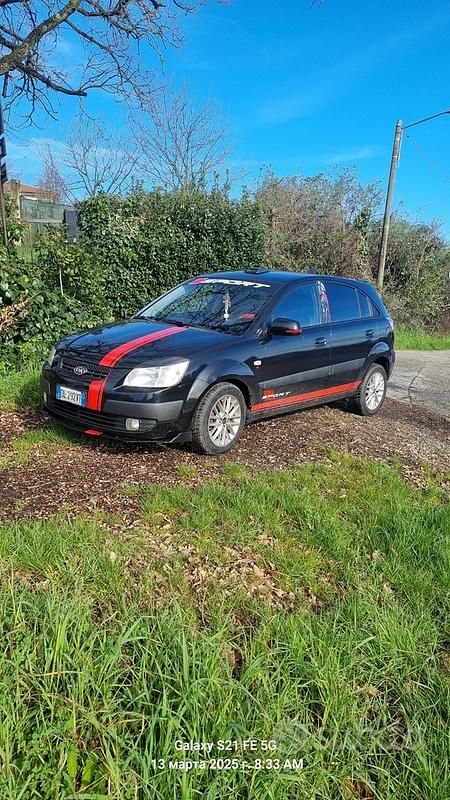 Usata Kia Rio 110 CV (80 kW) 2007 Nero Berlina