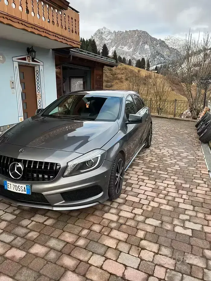 Usata Mercedes A160 AMG 90 CV (66 kW) 2014 Grigio Berlina