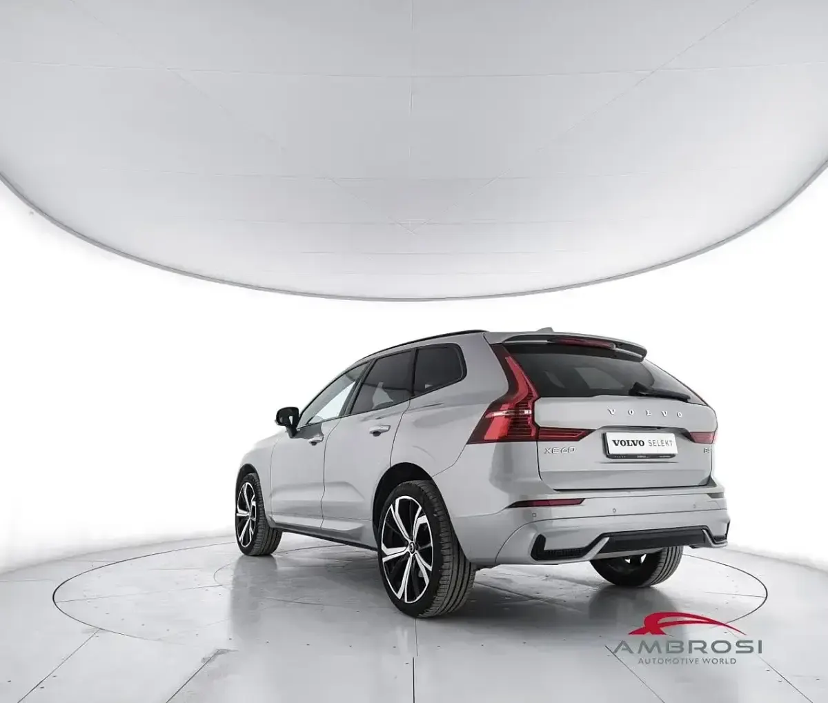 Usata Volvo XC60 Plus 197 CV (144 kW) 2023 Grigio SUV