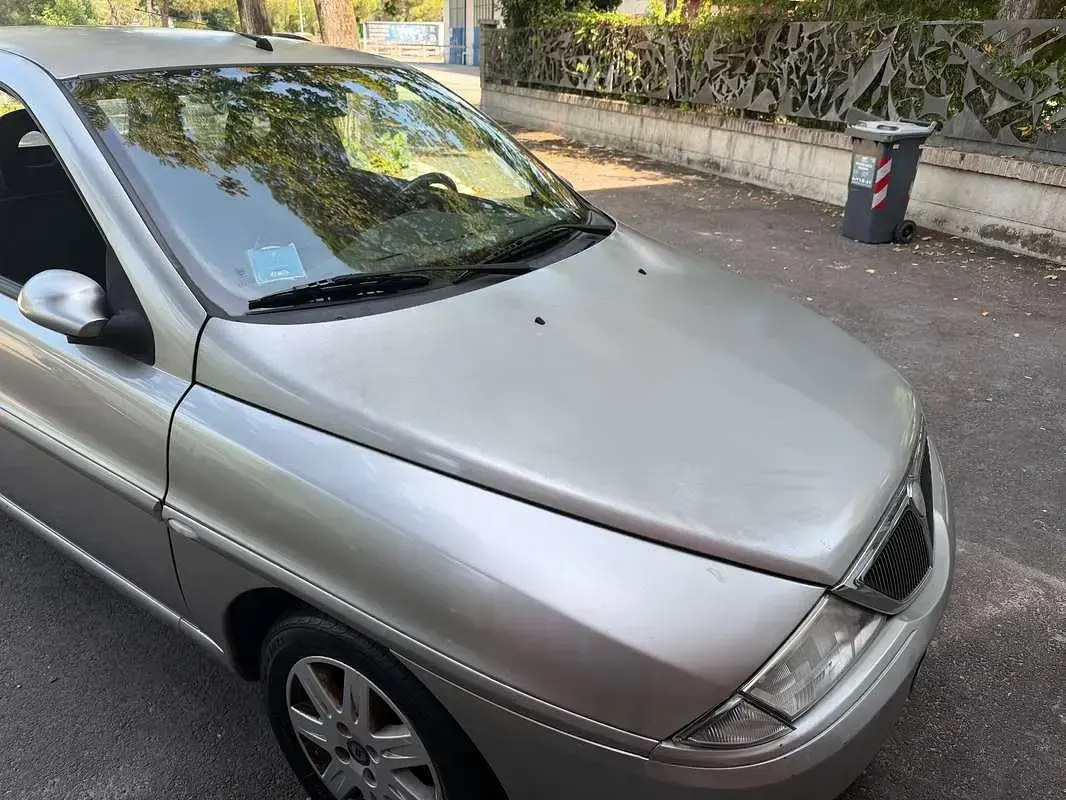 Usata Lancia 2000 60 CV (44 kW) 2003 Berlina