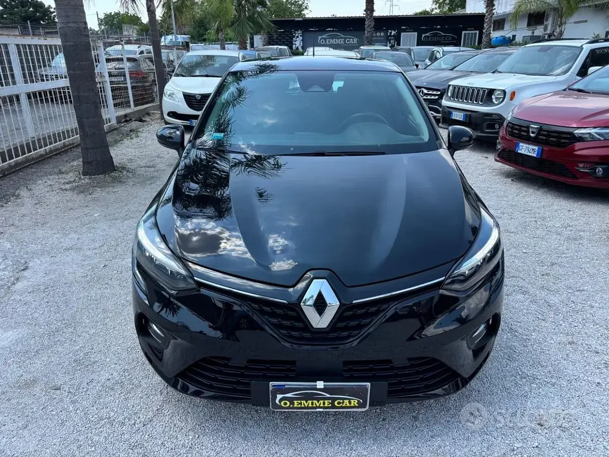 Usata Renault Clio V Intens 101 CV (74 kW) 2021 Nero Berlina