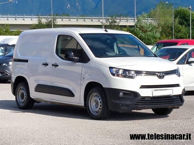 Usata Toyota Proace City City 102 CV (75 kW) 2022 Bianco(met.) Monovolume