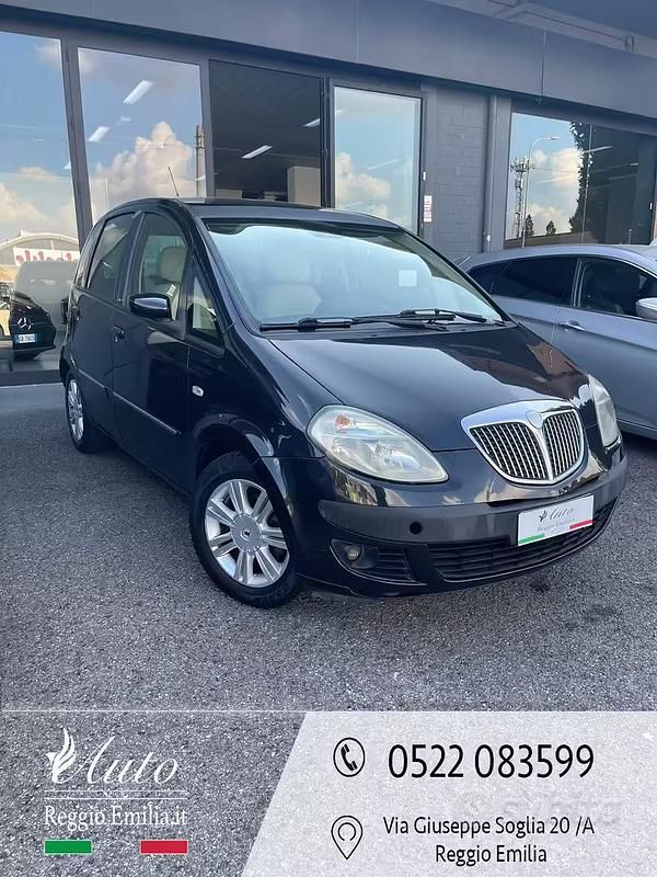 Usata Lancia Musa 95 CV (69 kW) 2005 Nero Monovolume