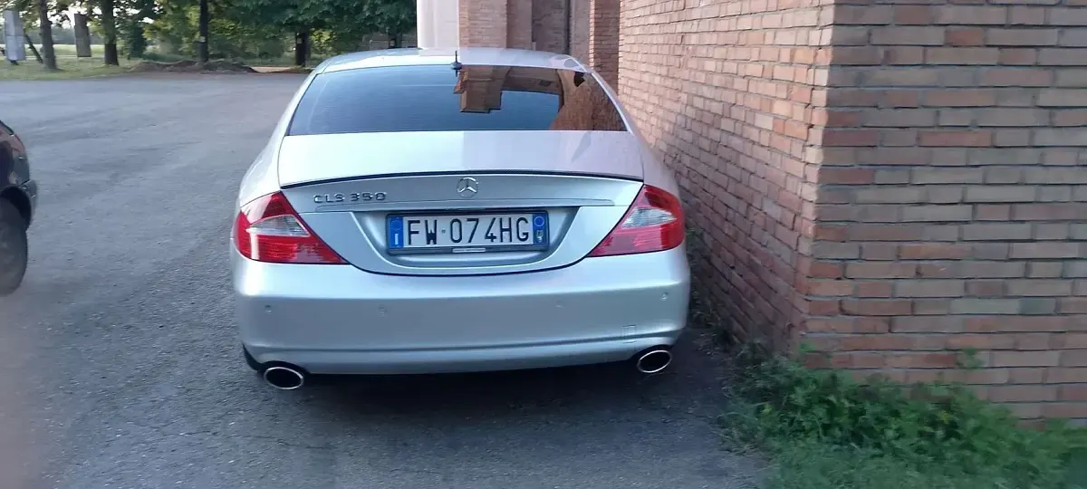 Usata Mercedes CLS350 272 CV (200 kW) 2005 Coupé