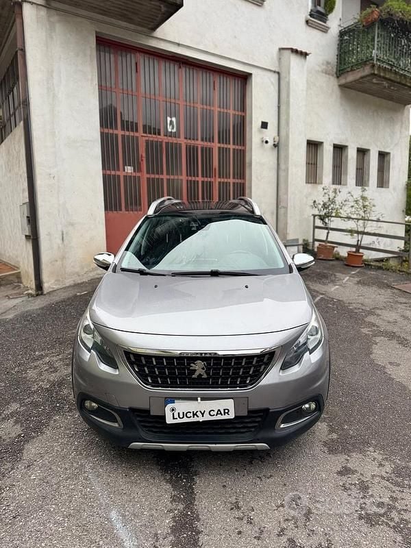 Używany Peugeot 2008 Crossway 120 KM (88 kW) 2018 Szary SUV